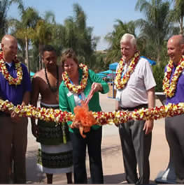 Chula Vista Mayor Cheryl Cox and County Supervisor Greg Cox with Aquatica oficials