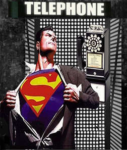 Clark Kent convirtiendose en Superman